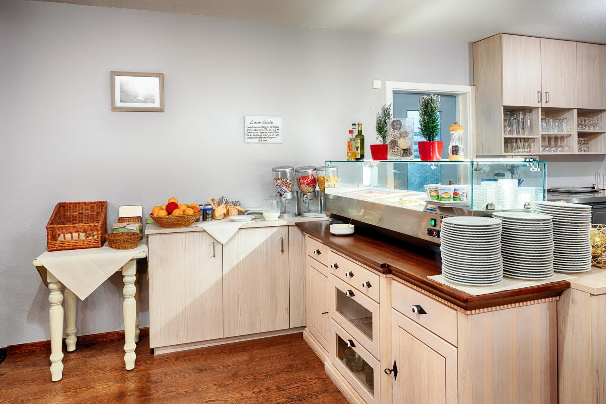 Hotel Friesland Leck Bagian luar foto