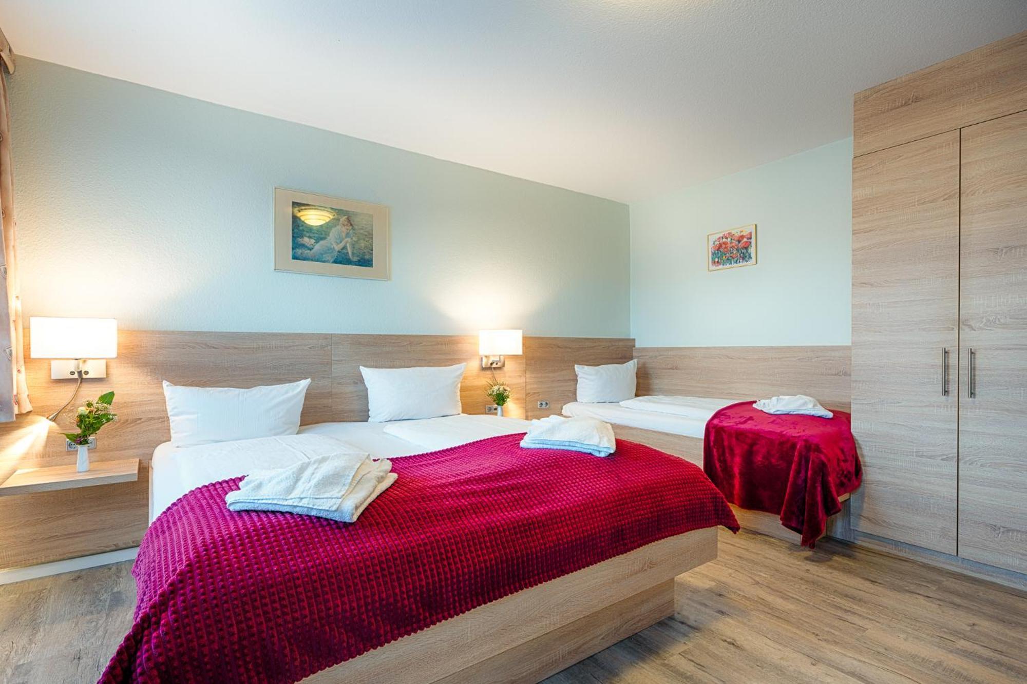 Hotel Friesland Leck Bagian luar foto