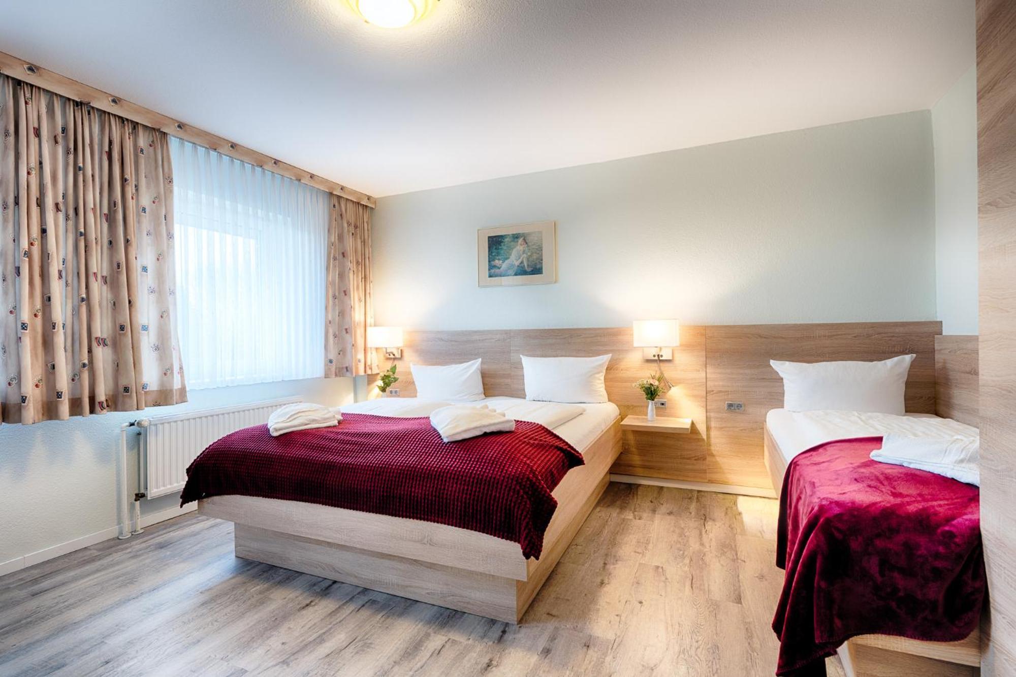 Hotel Friesland Leck Bagian luar foto